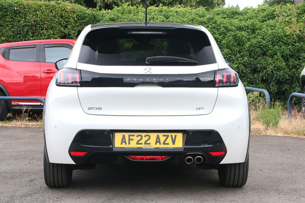 Peugeot 208 1.2 Puretech 130 Gt Premium Eat8 AF22AZV White #4