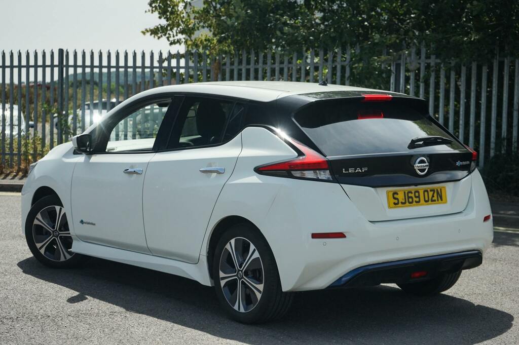 Nissan Leaf 110Kw Tekna 40Kwh White #3