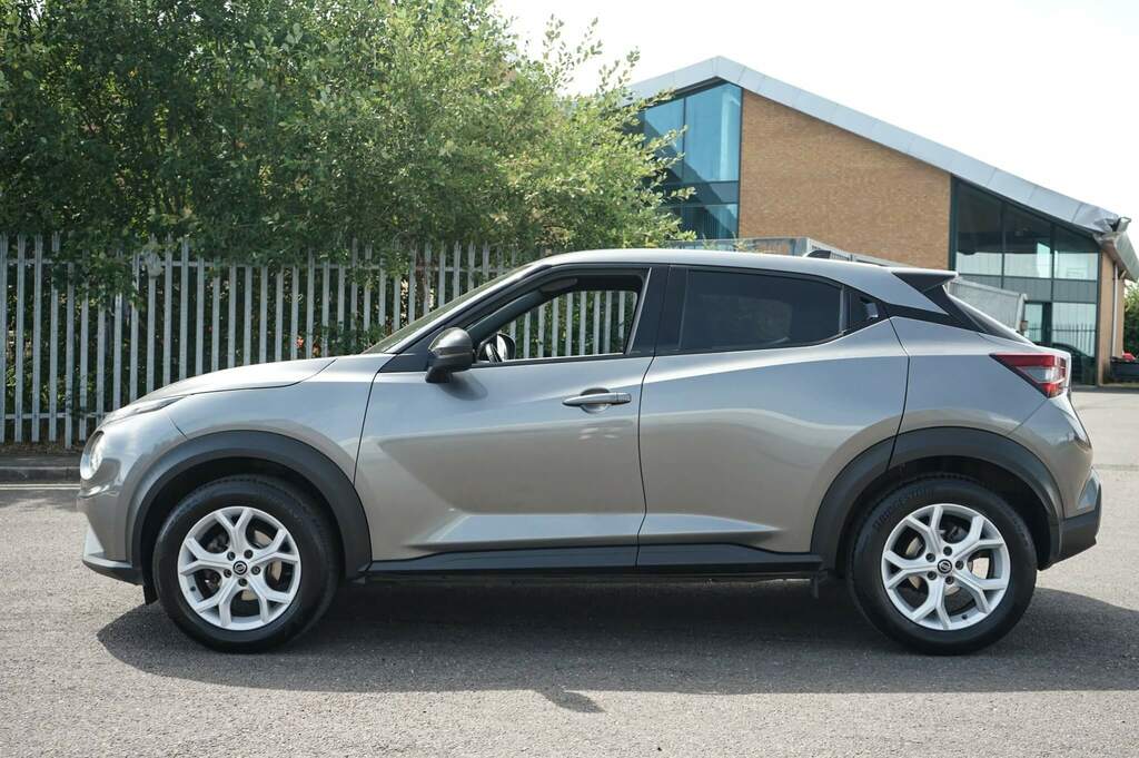 Nissan Juke 1.0 Dig-t N-connecta Grey #4