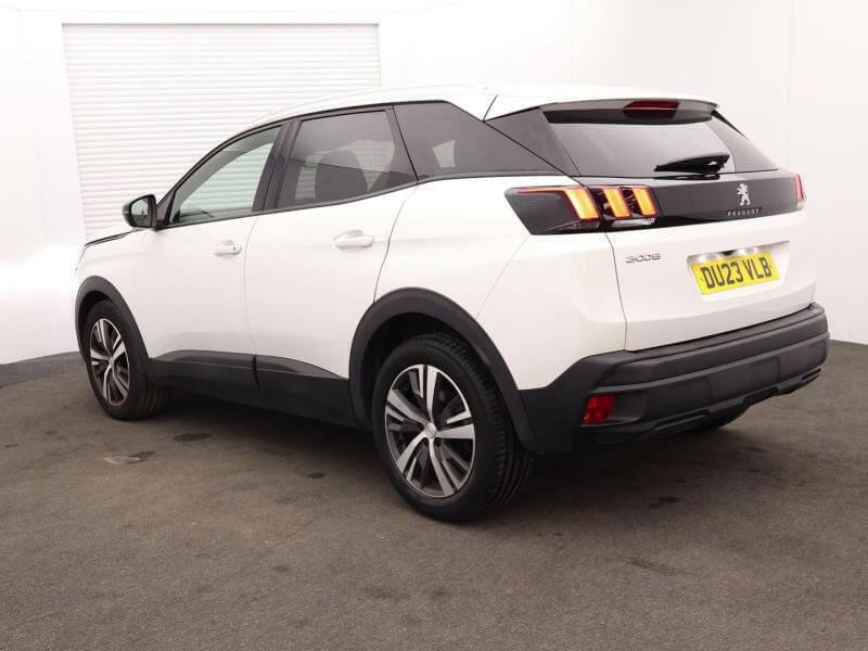 Peugeot 3008 1.5 Bluehdi Active Premium Eat8 White #2