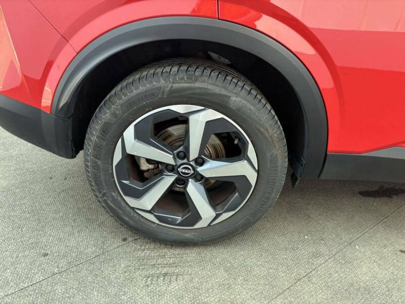 Nissan Qashqai 1.5 E-power N-connecta Red #4