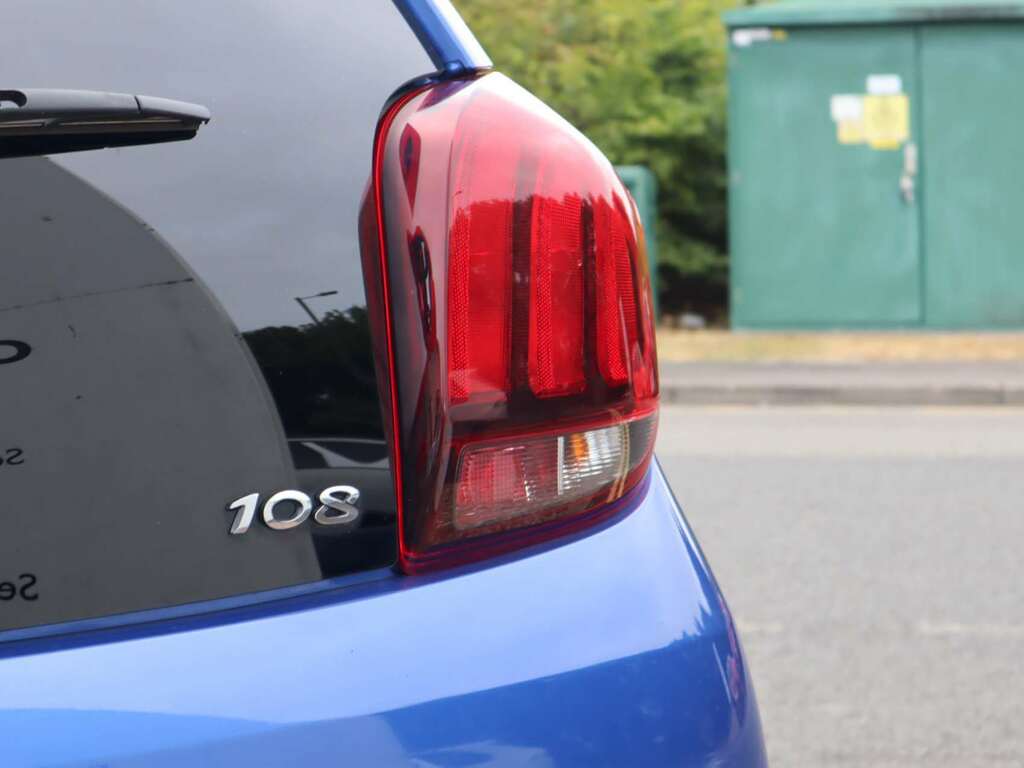 Peugeot 108  Purple #10