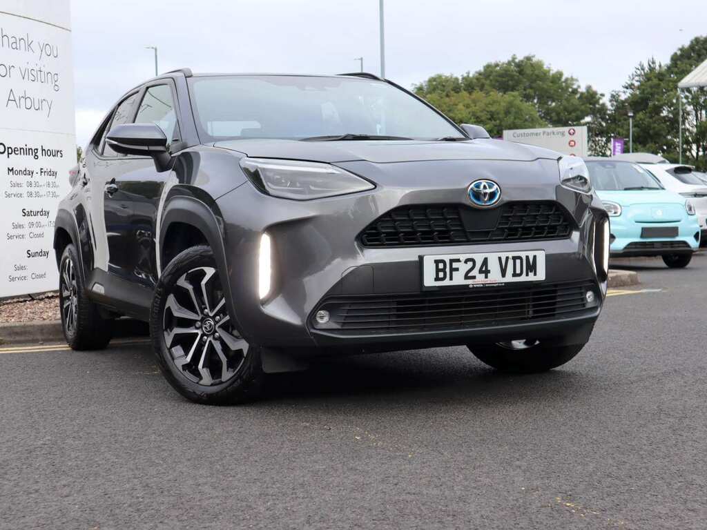 Toyota Yaris Cross 1.5 Hybrid Design Cvt Grey