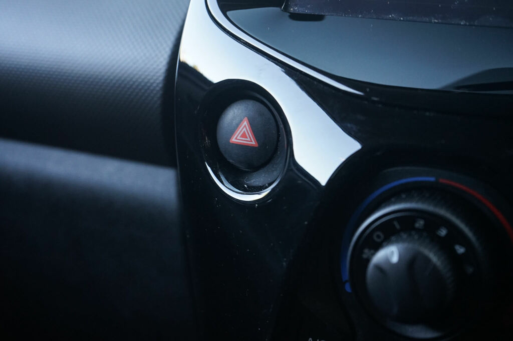 Peugeot 108 White #25