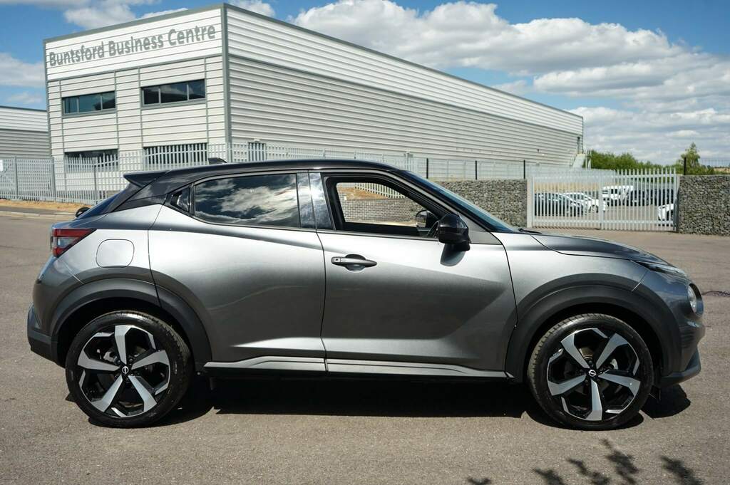 Nissan Juke 1.0 Dig-t 114 Tekna Grey #4
