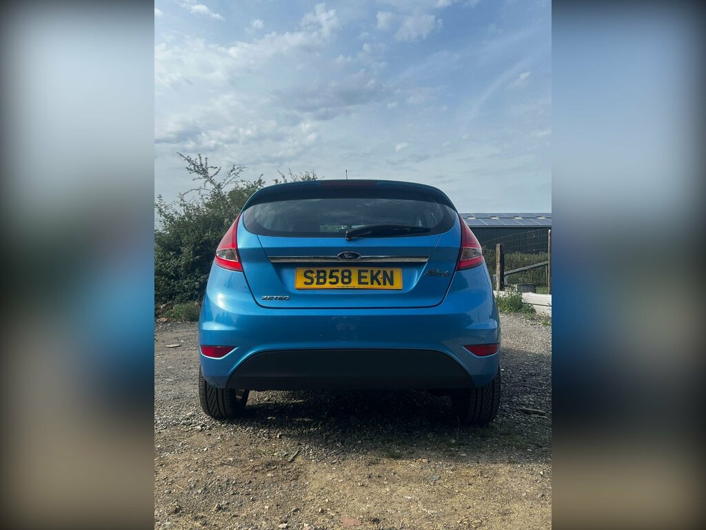 Ford Fiesta 1.25 Zetec Hatchback 133 Gkm, Silver #3