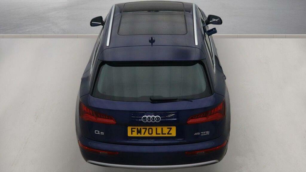 Audi Q5 2L Black Edition White #11