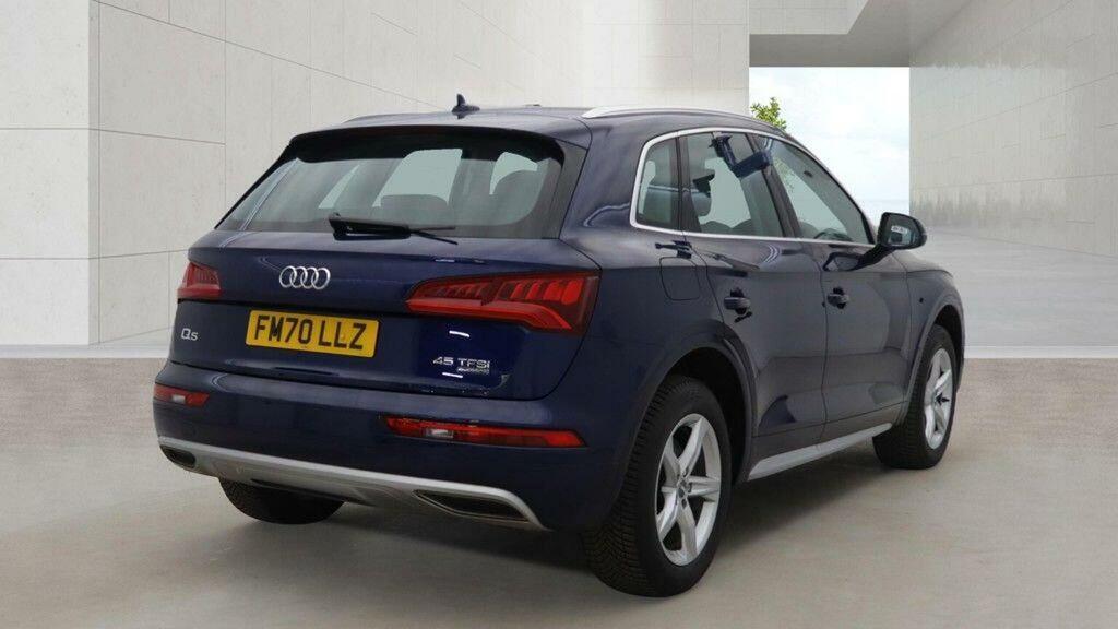 Audi Q5 2L Black Edition White #7