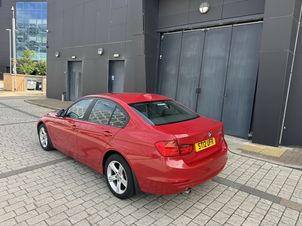 BMW 3 Series 2.0 318D Exclusive Edition Touring Euro 5 Ss Black #24