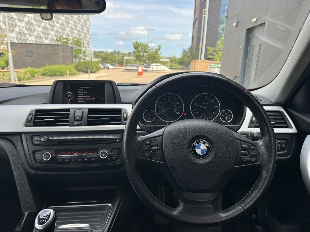 BMW 3 Series 2.0 318D Exclusive Edition Touring Euro 5 Ss Black #34