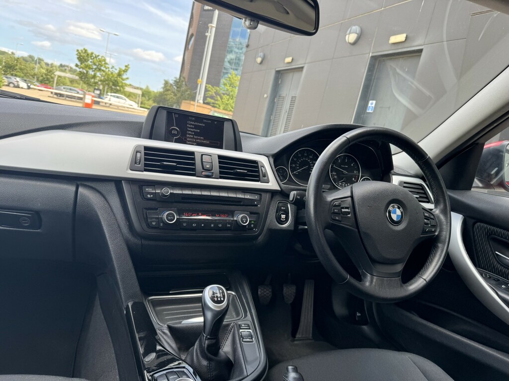 BMW 3 Series 2.0 318D Exclusive Edition Touring Euro 5 Ss Black #39
