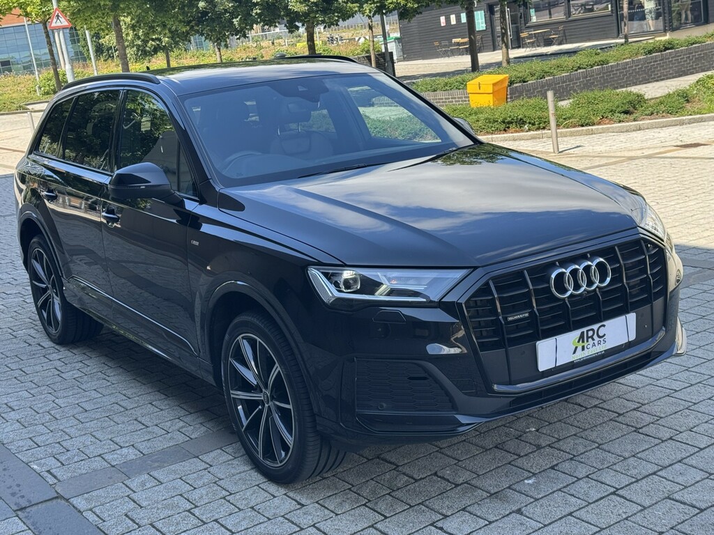 Audi Q7 3.0 Tdi V6 50 Black Edition Black #3