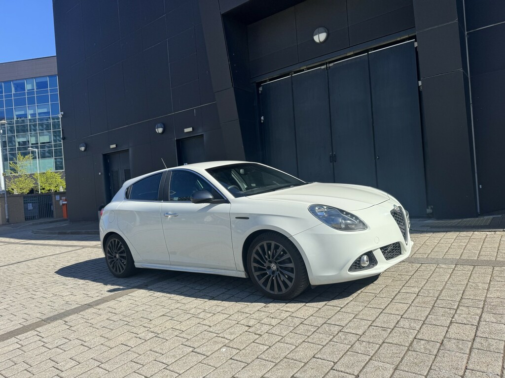 Alfa Romeo Giulietta 1.4 Giulietta 1.4 Tb Multiair 170 Bhp Exclusive White #6