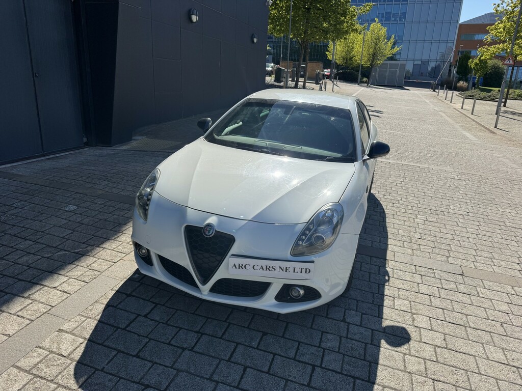 Alfa Romeo Giulietta 1.4 Giulietta 1.4 Tb Multiair 170 Bhp Exclusive White #4