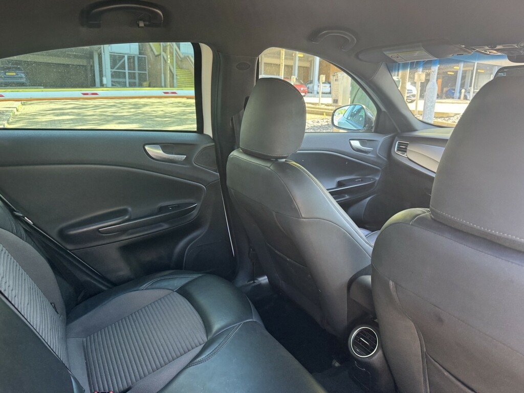 Alfa Romeo Giulietta Hatchback Black #33