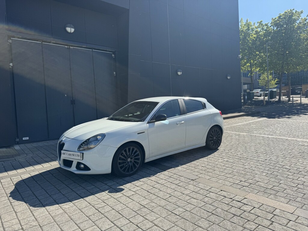 Alfa Romeo Giulietta Hatchback Black #17