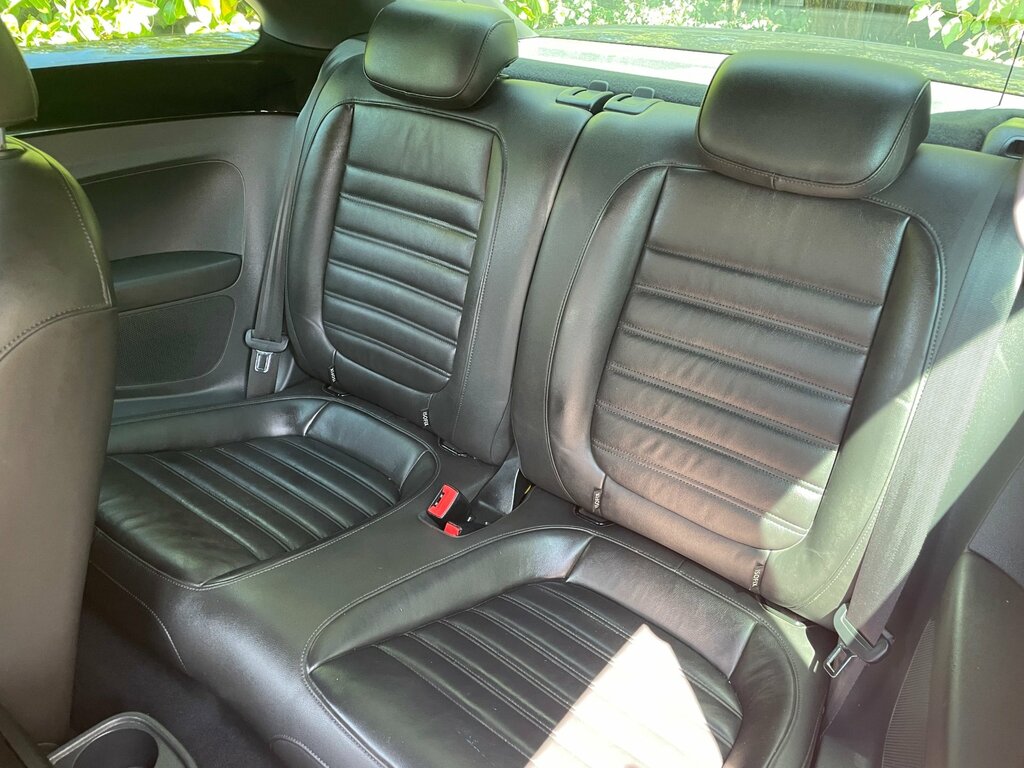 Volkswagen Beetle Hatchback White #18