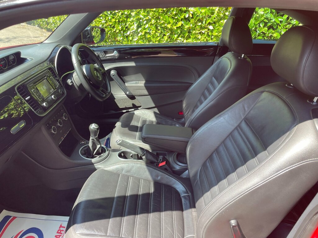 Volkswagen Beetle Hatchback White #17