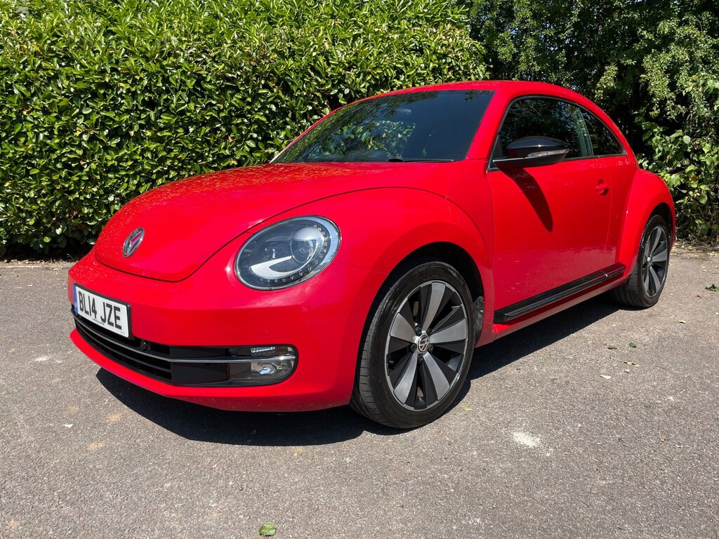 Volkswagen Beetle Hatchback White #9