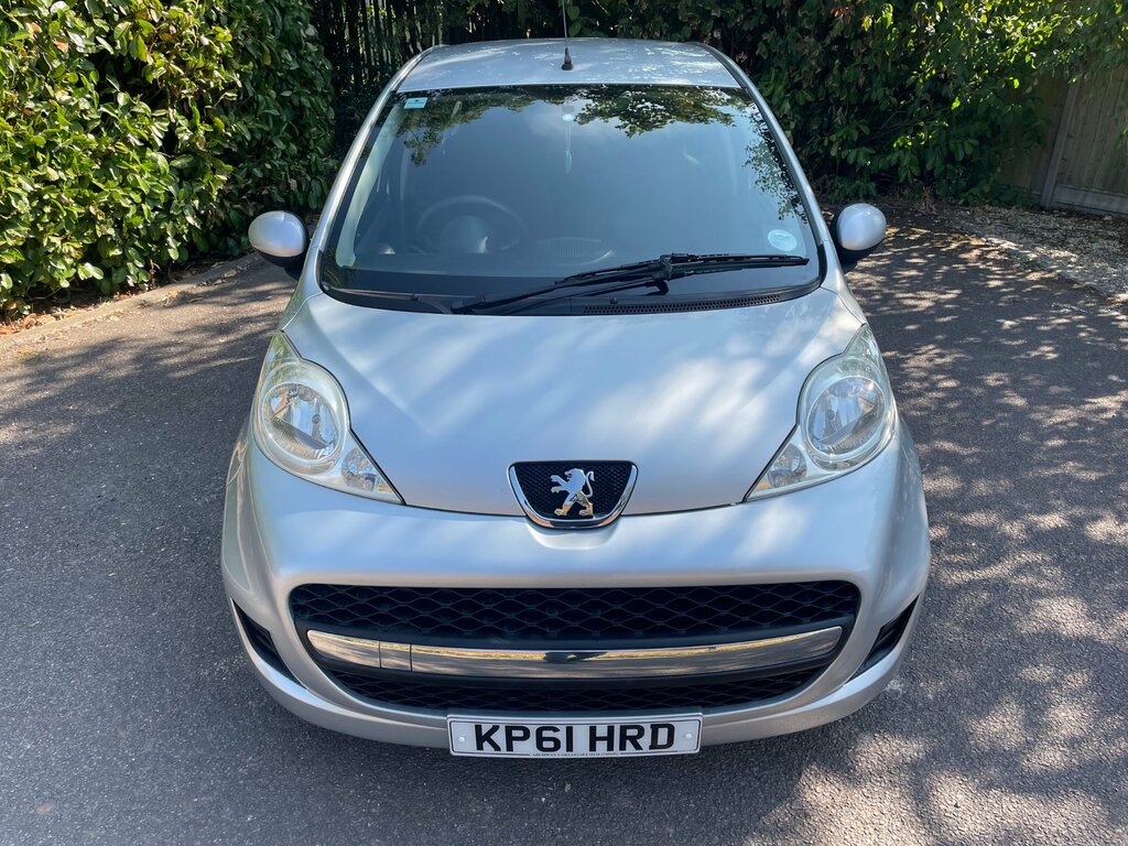 Peugeot 107 1.0 12V Urban Hatchback Euro 5 Silver #6