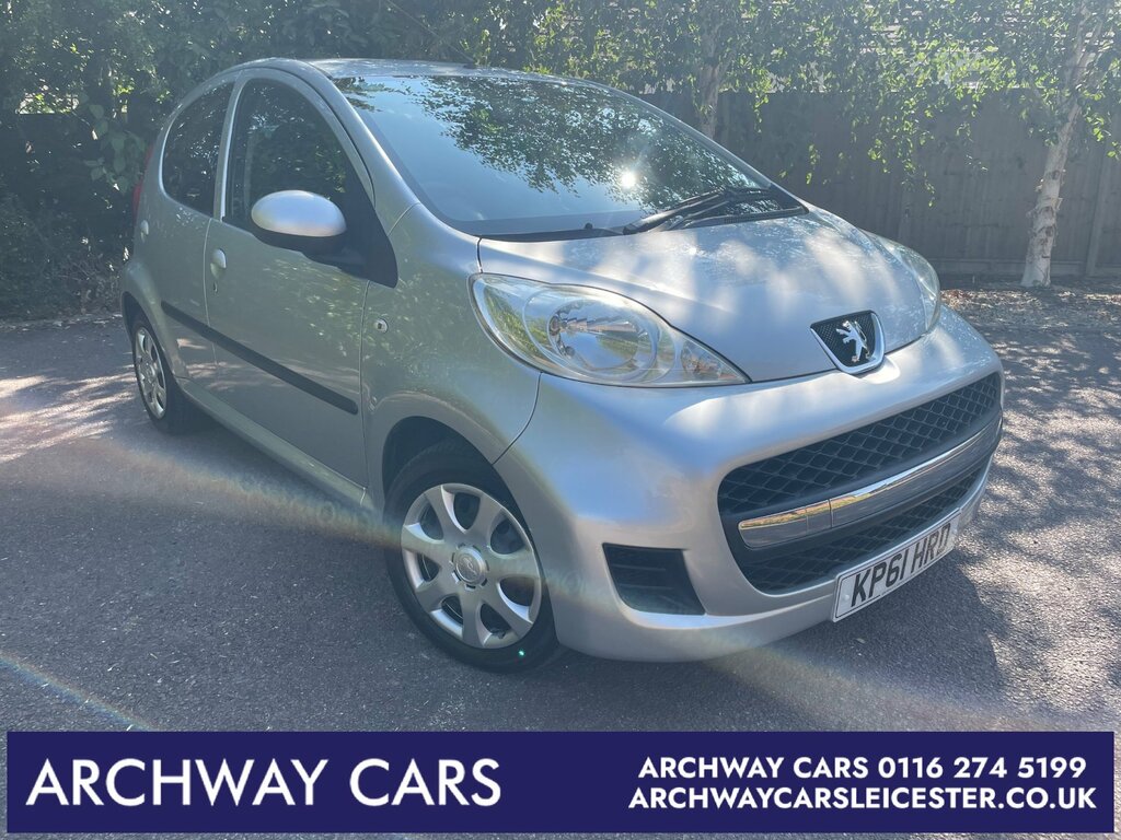 Peugeot 107 1.0 12V Urban Hatchback Euro 5 Silver
