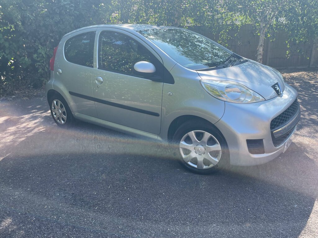 Peugeot 107 1.0 12V Urban Hatchback Euro 5 Silver #5