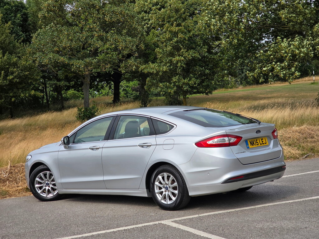 Ford Mondeo 2.0 Tdci Econetic Zetec Hatchback Manua Silver #5