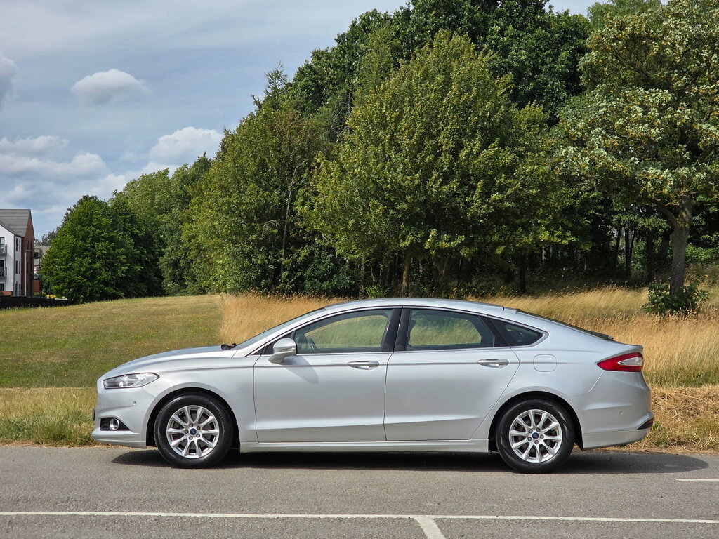 Ford Mondeo 2.0 Tdci Econetic Zetec Hatchback Manua Silver #4