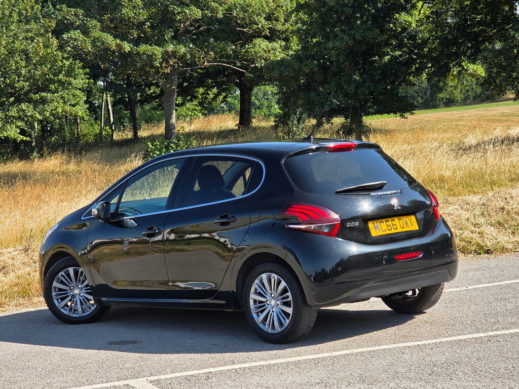 Peugeot 208 1.6 Bluehdi Allure Hatchback Eur Black #5