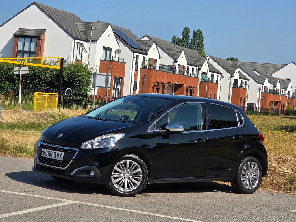 Peugeot 208 1.6 Bluehdi Allure Hatchback Eur Black #3
