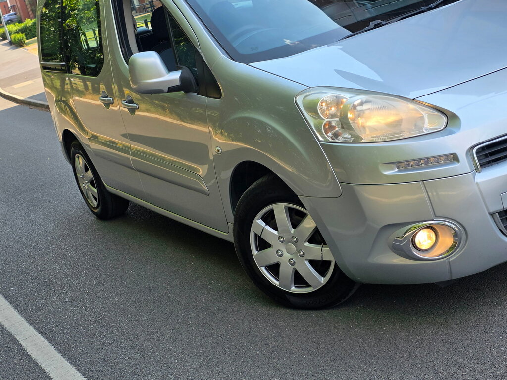 Peugeot Partner Tepee 1.6 Hdi 8V 112 Ps Outdoor Mpv Grey #37