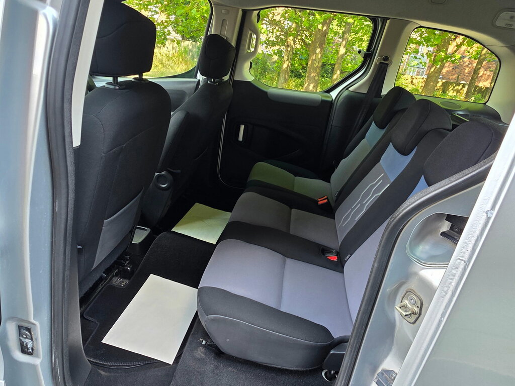 Peugeot Partner Tepee 1.6 Hdi 8V 112 Ps Outdoor Mpv Grey #15