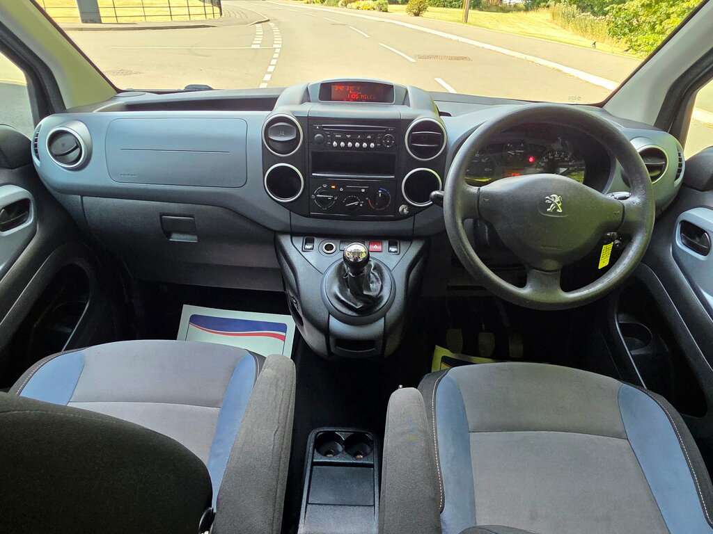 Peugeot Partner Tepee 1.6 Hdi 8V 112 Ps Outdoor Mpv Grey #18