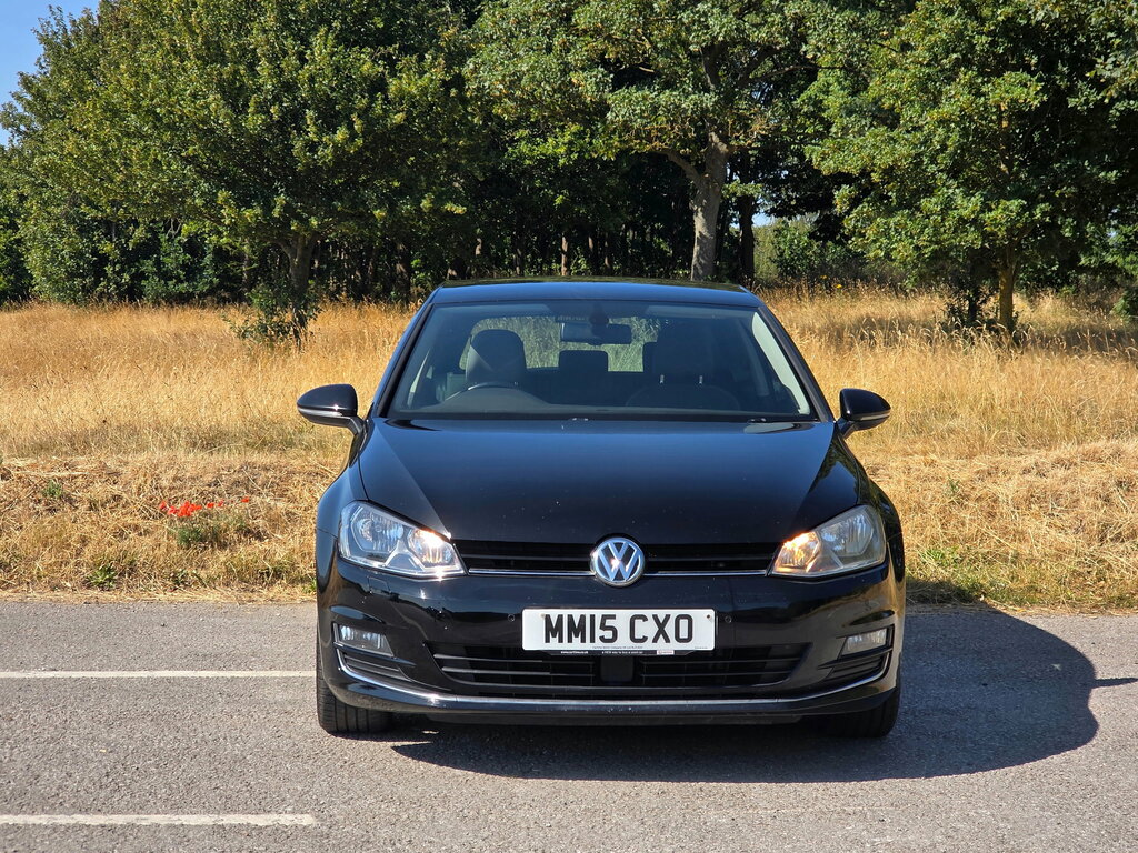 Volkswagen Golf Golf Hatchback MM15CXO Black #2