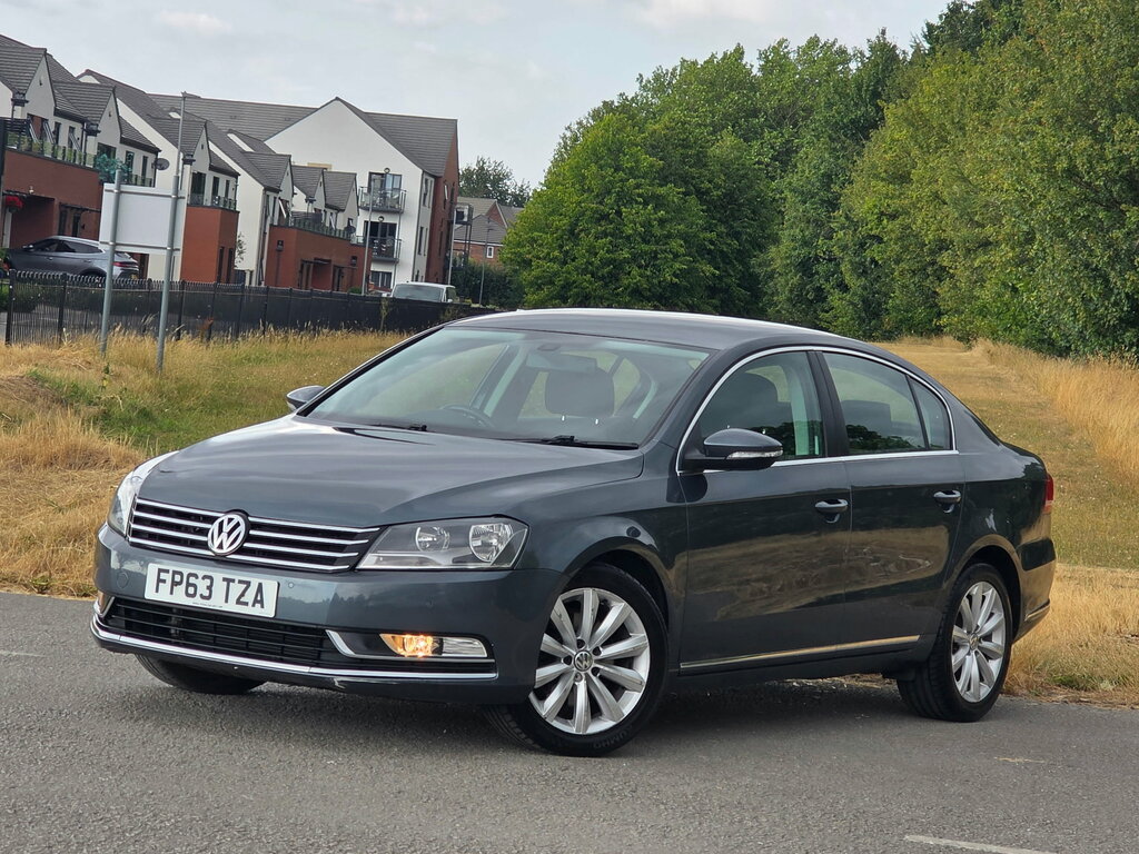 Volkswagen Passat 2.0 Tdi Bluemotion Tech Highline Saloon Grey #3