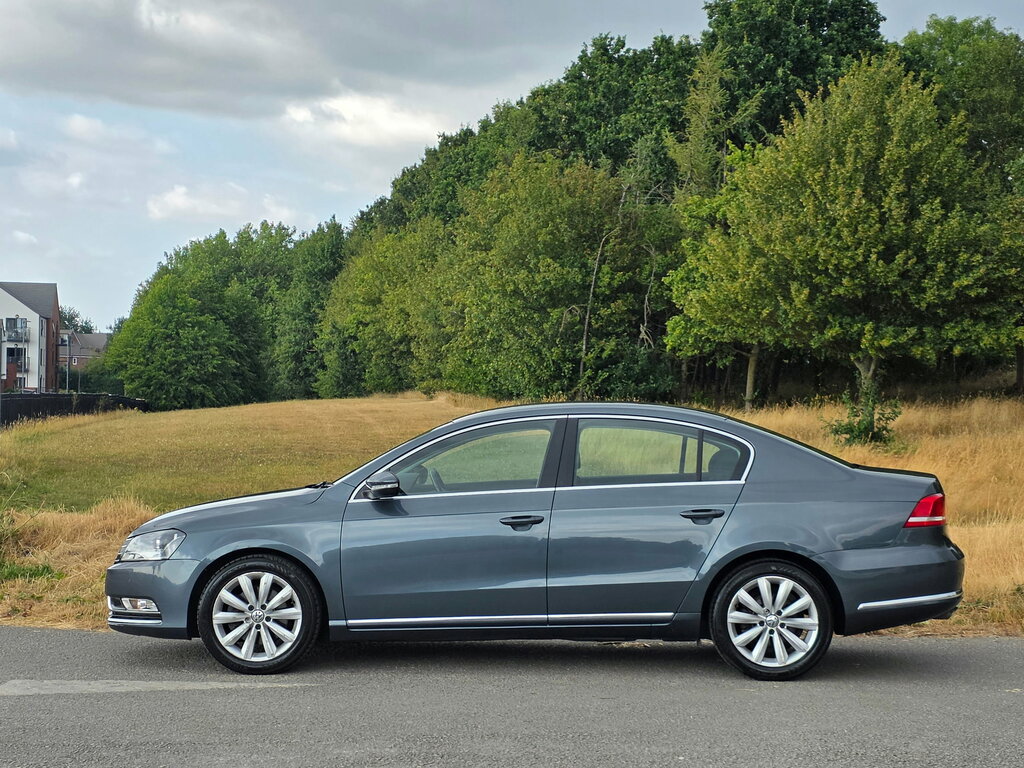 Volkswagen Passat 2.0 Tdi Bluemotion Tech Highline Saloon Grey #4