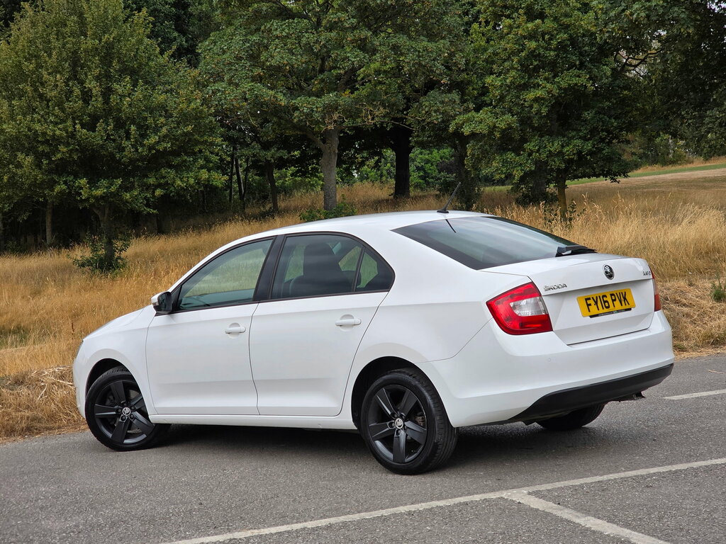 Skoda Rapid 1.2 Tsi Se L Hatchback Euro 6 S White #5