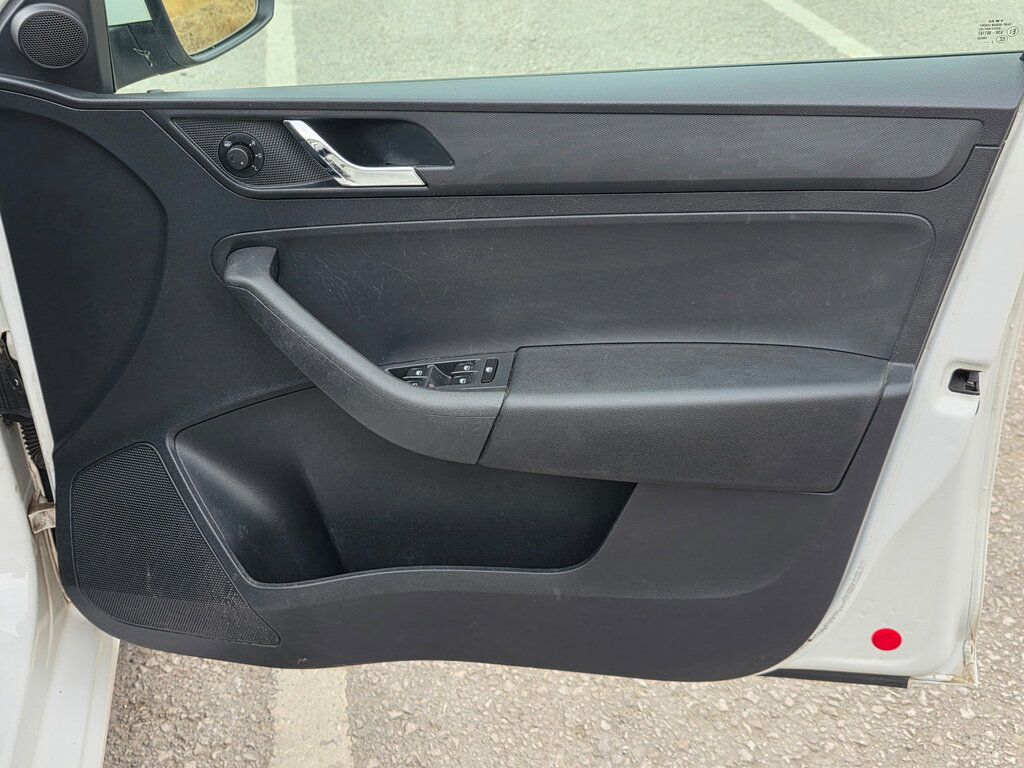 Skoda Rapid 1.2 Tsi 110Ps Sport Hatchback 5-Dr Silver #20