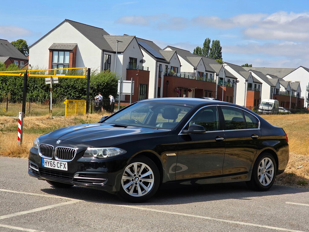 BMW 5 Series 5 Series Saloon Black #3