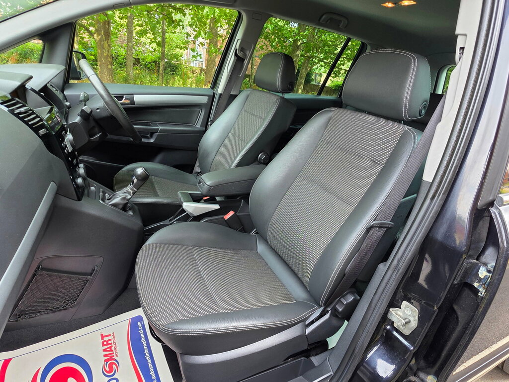 Vauxhall Zafira Exclusiv Cdti Black #12
