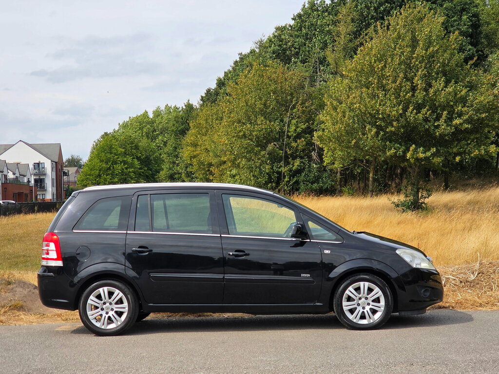 Vauxhall Zafira Exclusiv Cdti Black #8