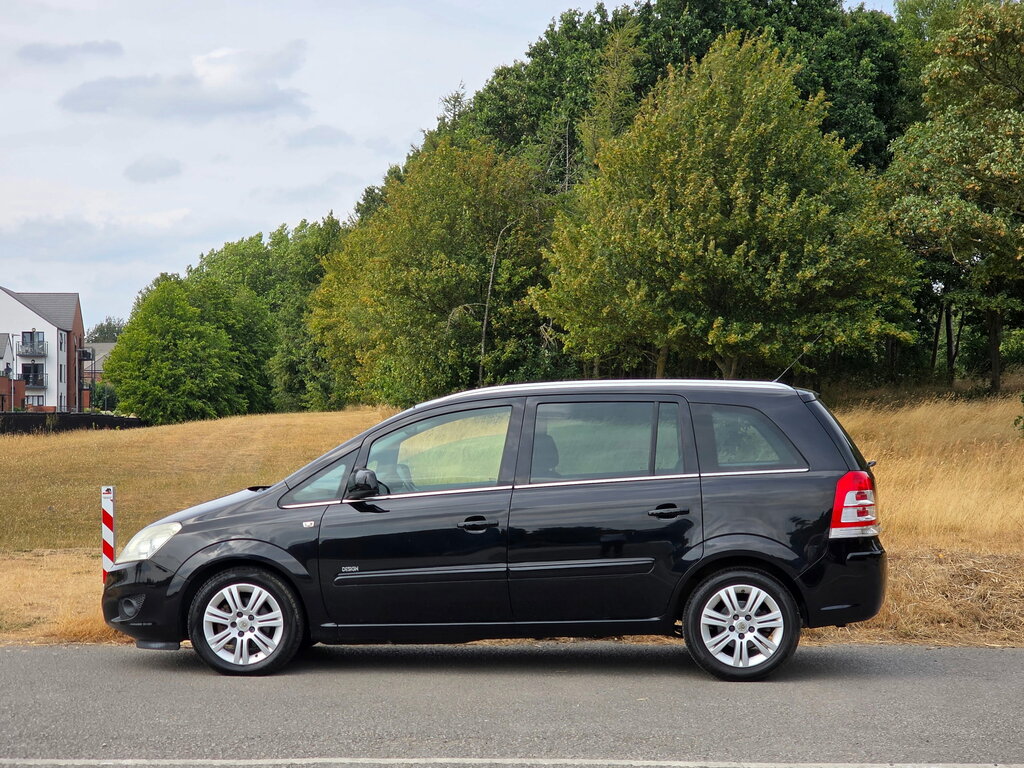 Vauxhall Zafira 1.6 16V Design Mpv Euro 4 115 P Black #4