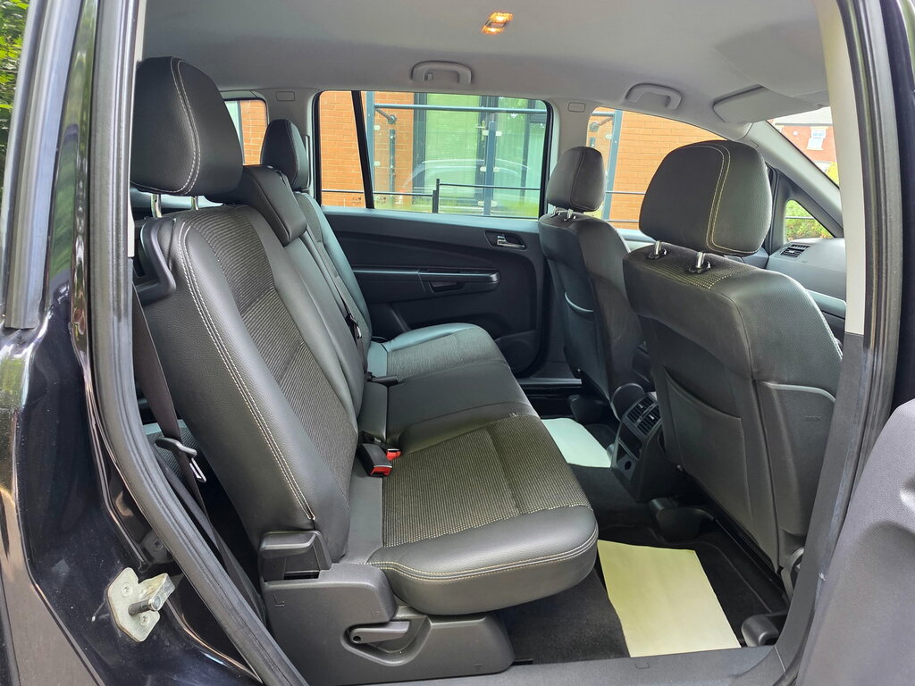Vauxhall Zafira Exclusiv Cdti Black #15