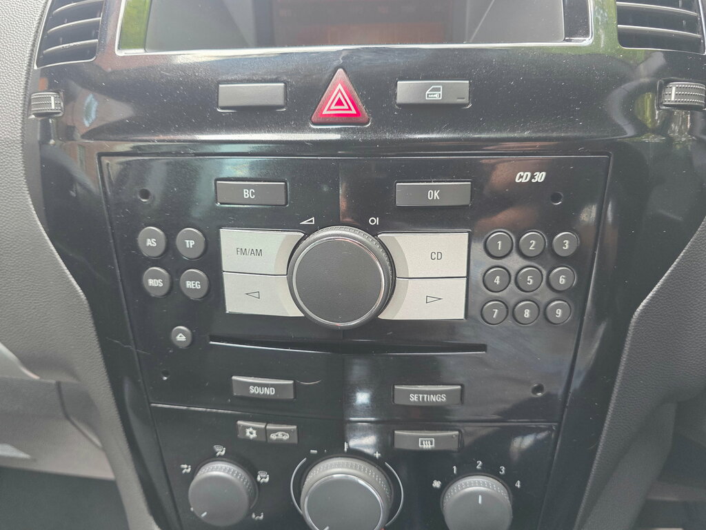 Vauxhall Zafira Exclusiv Cdti Black #27