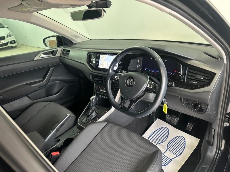 Volkswagen Polo Gti Tsi Dsg Red #1
