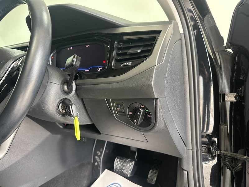 Volkswagen Polo Gti Tsi Dsg Red #5