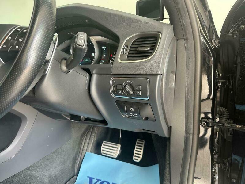 Volvo V60 D4 R-design Nav Blue #33