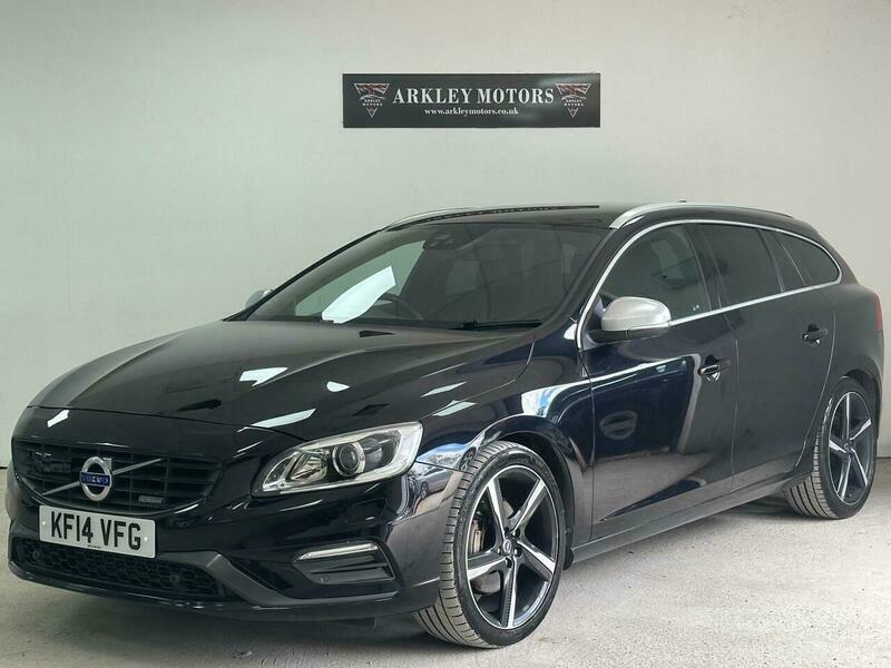 Volvo V60 3.0 T6 R-design Lux Black #2