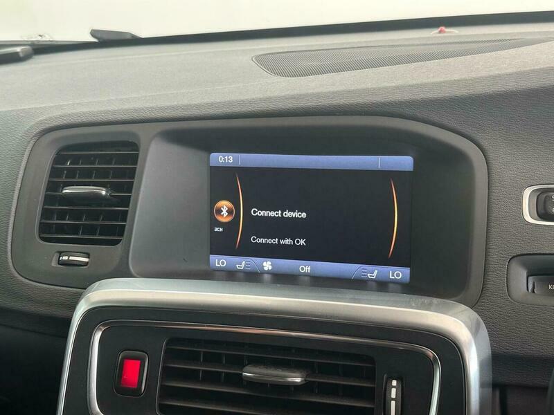 Volvo V60 D4 R-design Nav Blue #20