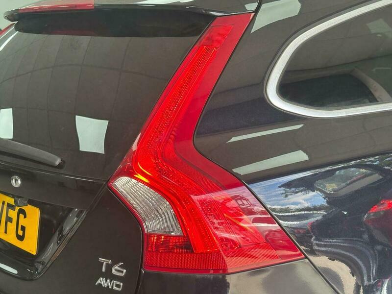 Volvo V60 D4 R-design Nav Blue #37